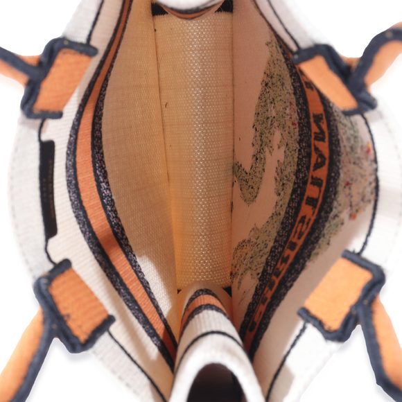 Christian Dior White and Multicolor Embroidery Vertical Book Tote - Picture 4 of 7